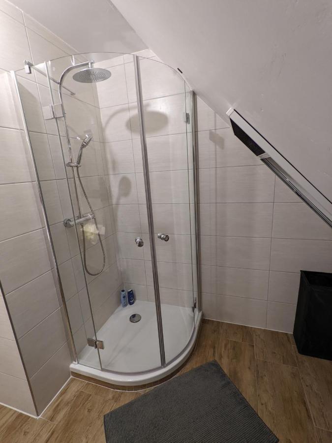 Grosses Zimmer Mit Eigenem Bad/Flur Apartment Emsbueren Luaran gambar